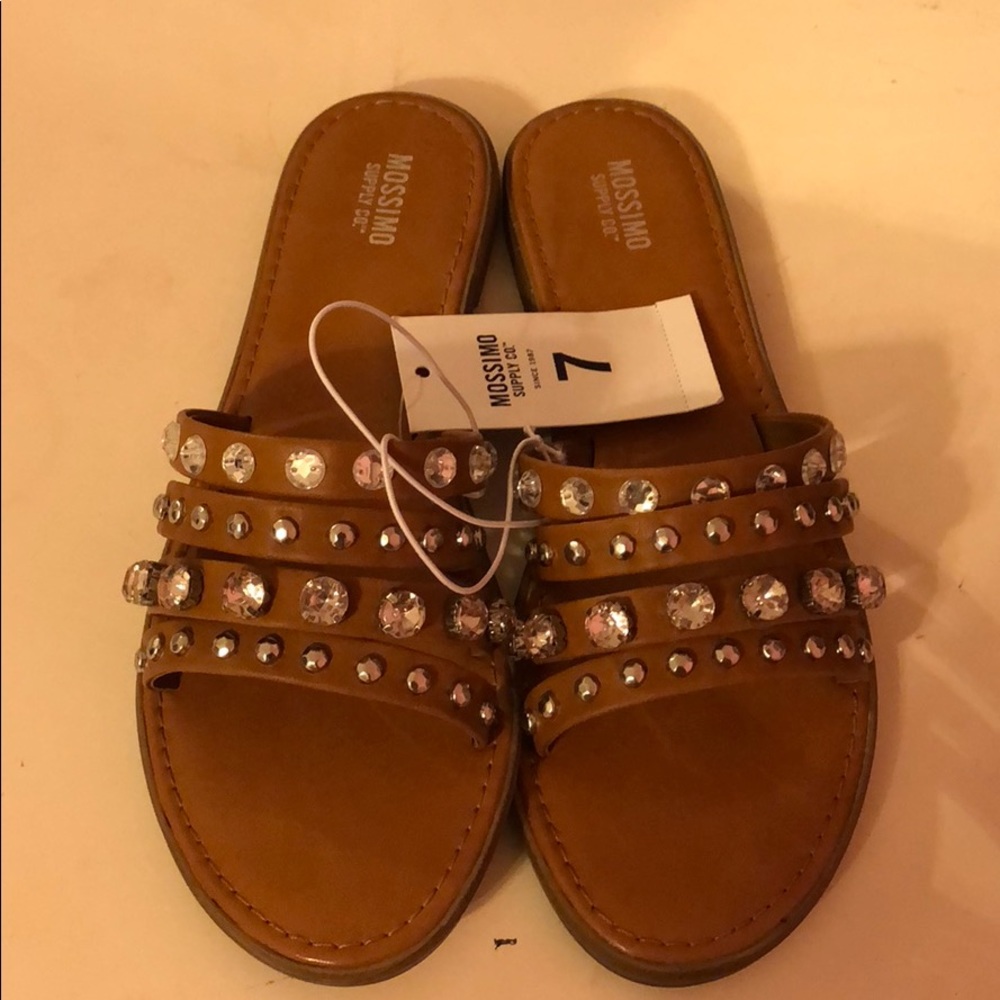 Mossimo sandals size 7